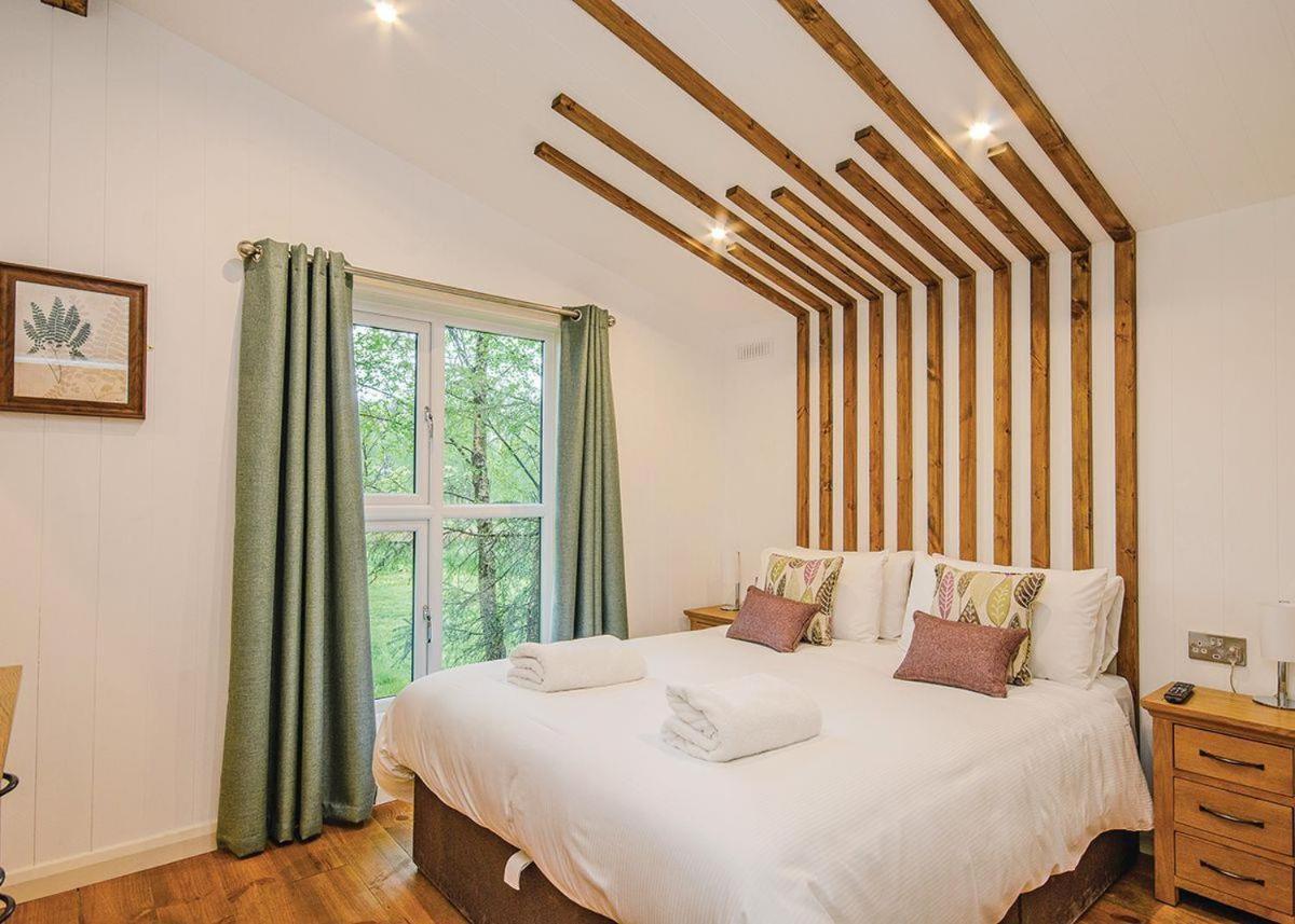 Landal Darwin Forest Hotel Great Rowsley Room photo
